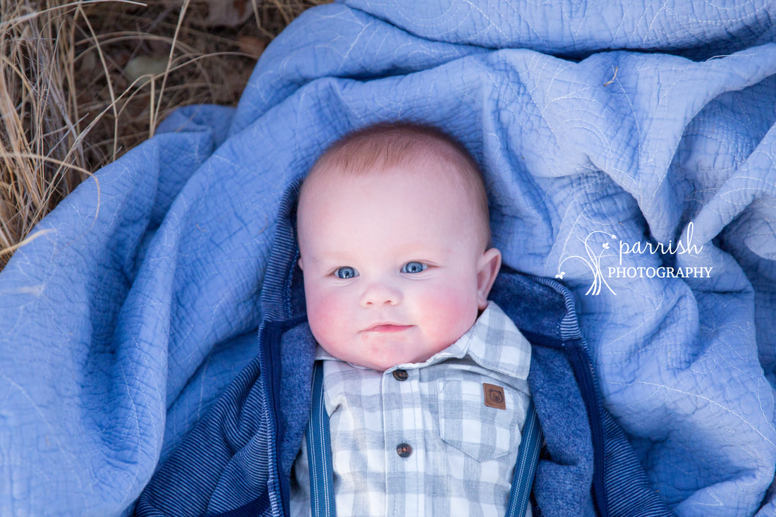 baby outdoor portraits